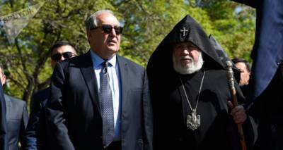 Президент и Католикос обсудили пути выхода из политического кризиса в Армении
