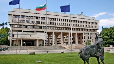 В Болгарии намерены объявить нежелательными персонами российских дипломатов