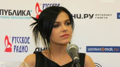 Елена Темникова назвала главные правила ухода за волосами