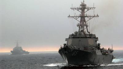 Корабли ЧФ РФ наблюдают за эсминцем ВМС США Thomas Hudner в Черном море
