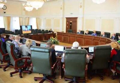 В Украине судьи перед увольнением из ВСП получили более 3 млн грн зарплаты