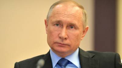 Американцы уверены, что Путин "протер бы пол" Байденом