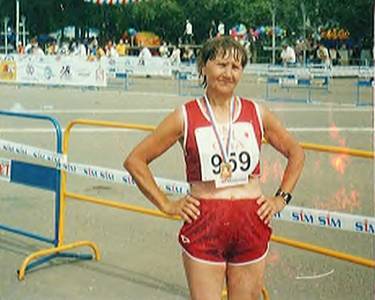 Кунгурская марафонка Тамара Федотова пробежала за свою жизнь около ста восьмидесяти тысяч километров - 4,5 раза вокруг Земли