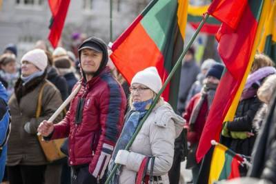 Руководство Литвы привьётся AstraZeneca, чтобы разогнать страхи