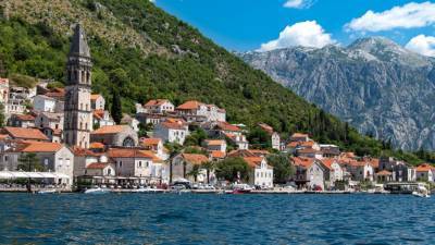 Черногория назвала условие для приема российских туристов
