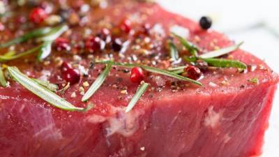 Интерес покупателей к искусственному мясу вырос с началом Великого поста