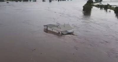 На севере Австралии происходит крупнейшее за 100 лет наводнение (фото, видео)