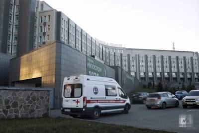 В Петербурге заболеваемость COVID-19 снижается, а смертность — нет