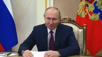 Путин проведет совещание по наращиванию производства вакцин