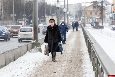 Гидрометцентр: Сильные снегопады продолжатся в Псковской области ведь день