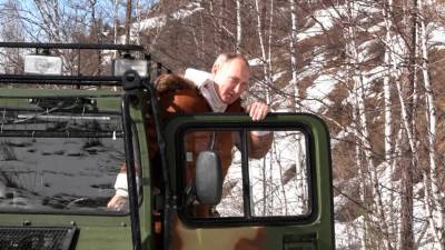 Выходные президента: Путин и Шойгу отправились на отдых в Сибирь