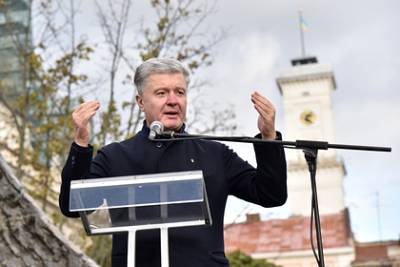 Порошенко обвинили в организации беспорядков в Киеве