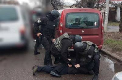 Познайомилися в інтернеті: у Миколаєві чоловік вбив жінку заради 6 тисяч грн