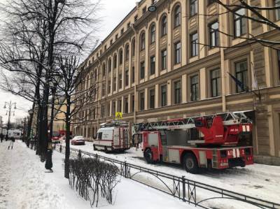 В Петербурге горело историческое здание, где находятся три консульства