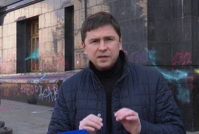 Михаил Подоляк о протестах на Банковой: У полиции будут вопросы к Порошенко