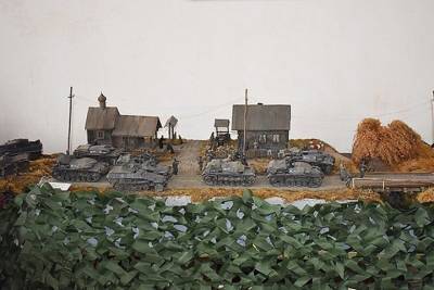 В Котовске открылась выставка стендовых моделей «Военная техника в масштабе»