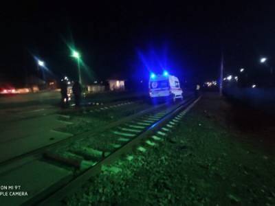 На Закарпатье поезд протаранил карету скорой помощи: видео 18+