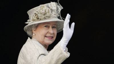 Как Елизавета II планирует восстанавливать репутацию британской монархии после интервью Меган Маркл и принца Гарри