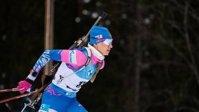 Две россиянки попали в топ-10 по итогам масс-старта, победила норвежка Тандреволд