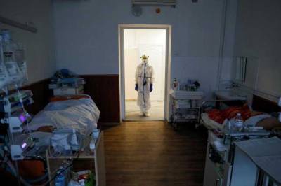 Обустройство дополнительных коек для инфицированных коронавирусом началось в больницах Львова