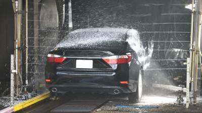 Российские водители объяснили отказ мыть автомобиль