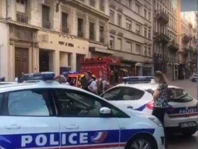 Полиция применила слезоточивый газ для разгона карнавала в Марселе