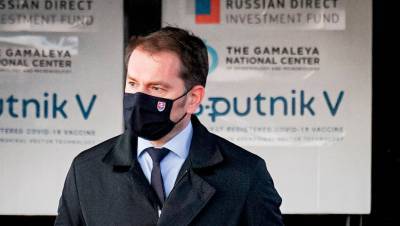Премьер Словакии готов покинуть пост на фоне споров из-за «Спутника V»