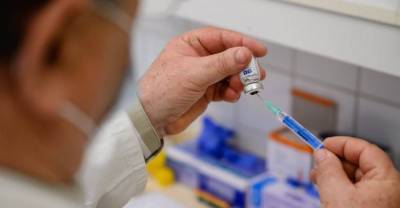 Еврокомиссар заявил, что ЕС не нуждается в российской вакцине от коронавируса "Спутник V"