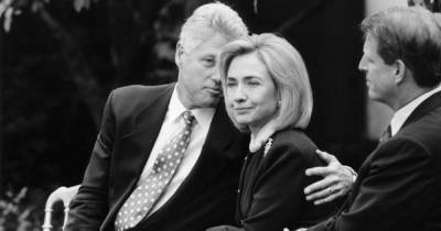 30 шагов вперед: как 1998 год запомнился украицам импичментом Клинтона, дефолтом в России и трагедией на Закарпатье