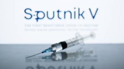 Глава Минздрава Туниса привился российской вакциной "Спутник V"