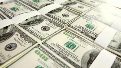 Лавров заявил о необходимости уходить от использования доллара