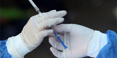 Еврокомиссар заявил, что ЕС не нужна российская вакцина