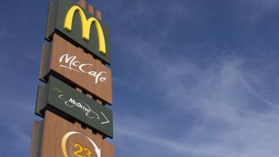 Питание в "Макдоналдс" помогло американке похудеть на 39 килограммов