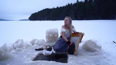 Шведская блогерша сняла шуточный ролик о суровых буднях северной прачки