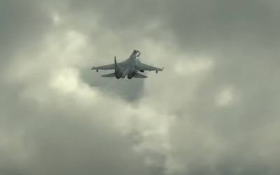 Появилось видео «боя» российских Су-30СМ над Ладожским озером