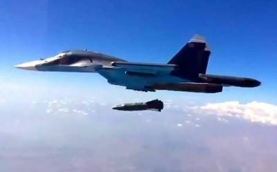 Боевики сняли точный удар Су-34 по своей автобазе в Сирии