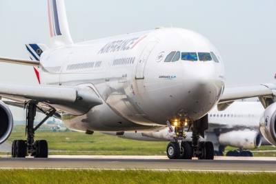Air France возобновила рейсы из Петербурга в Париж