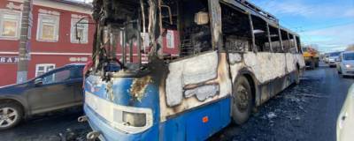 Кировская прокуратура выясняет причины возгорания троллейбуса