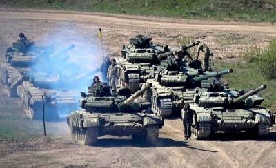 У границ ЛДНР находятся 460 единиц бронетехники ВСУ, включая сотни танков