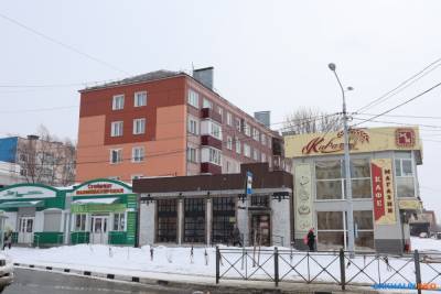 "Банный" депутат и хлебокомбинат спорят в Южно-Сахалинске, чьи пирожки продаются законнее