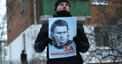 США ввели новые санкции против России из-за отравления Навального
