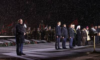 «Иди и смотри!»: Лукашенко обратился к пытающимся возродить символы нацизма