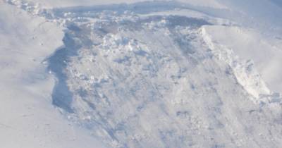 Штормовое предупреждение и снеголавинная опасность: в Прикарпатье ухудшилась погода