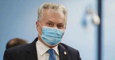 Президент Литвы привит вакциной от коронавируса производства AstraZeneca