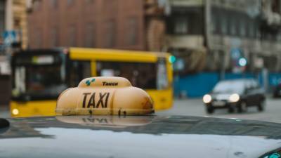 Мобильные приложения для заказа такси оценили в Роскачестве