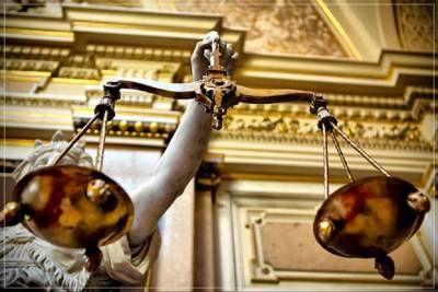 Закарпатского судью за 15 тыс взятки приговорили к 5 годам тюрьмы