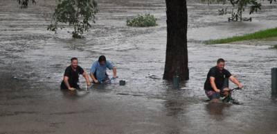 В Австралии – самое масштабное за последние сто лет наводнение