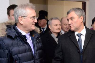 Володин не водил за руку арестованного губернатора Белозерцева — политолог