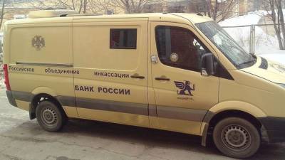 Подозреваемых в ограблении инкассатора мужчин задержала полиция Калининграда
