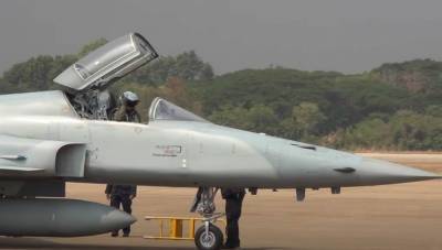 Два истребителя ВВС Тайваня столкнулись над Тихим океаном